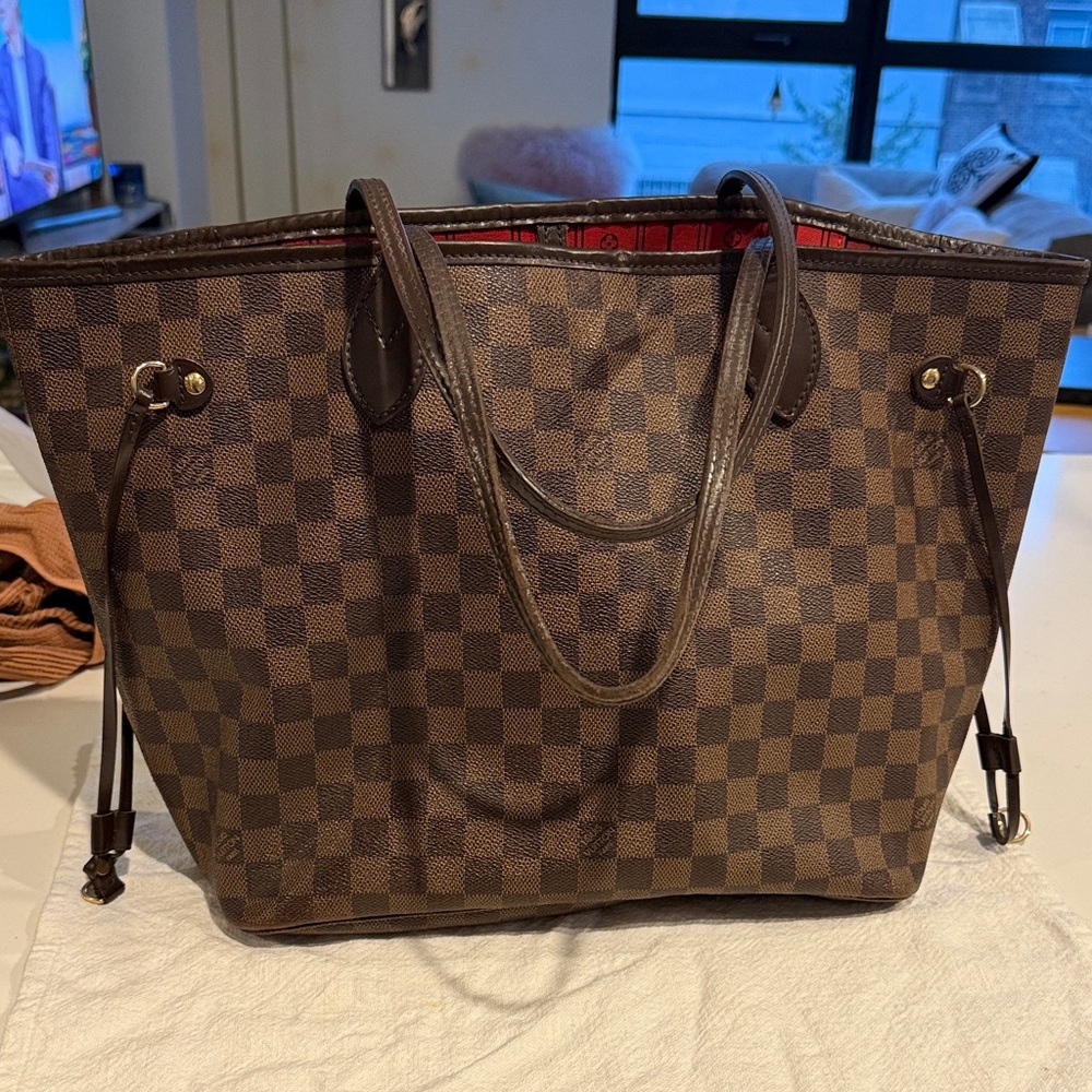 Louis Vuitton Neverfull MM in Damier Ebene